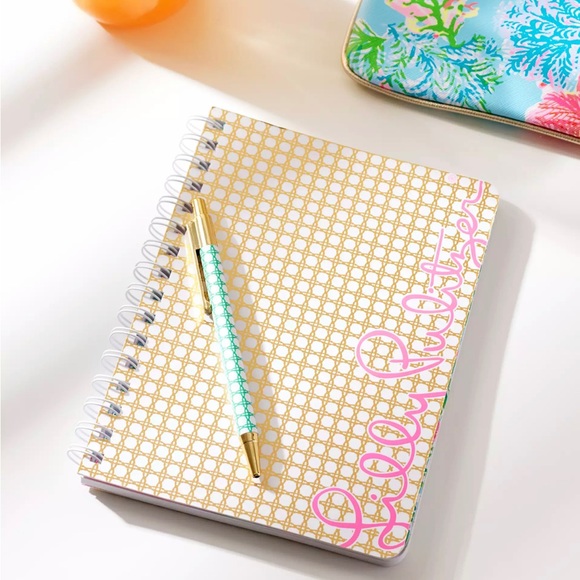 NWT Lilly Pulitzer Notebook - Picture 5 of 5
